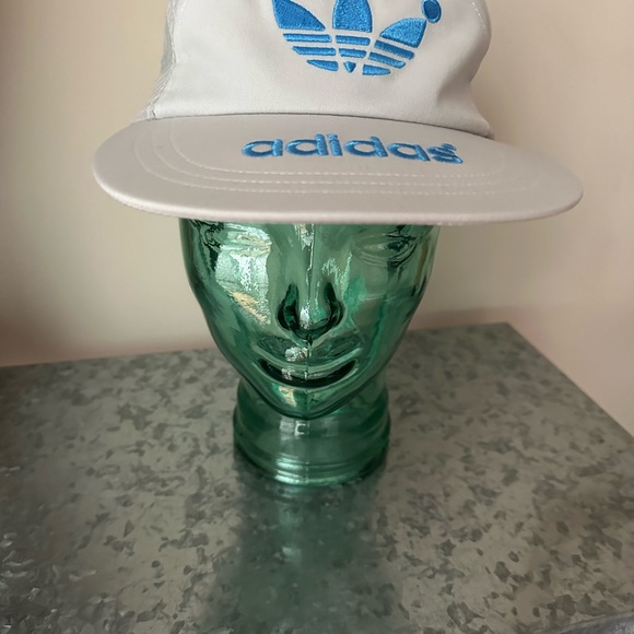 Brand New Adidas Archive Hat - Picture 6 of 9